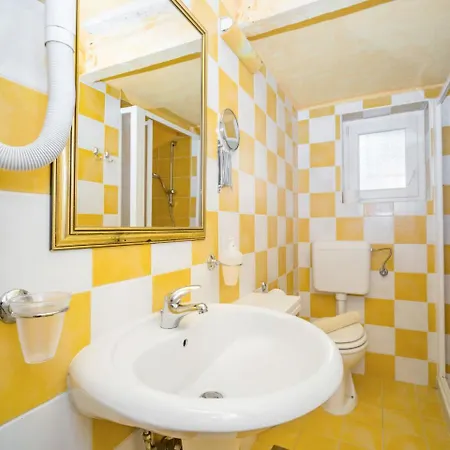Rossella 2-1 Apartment